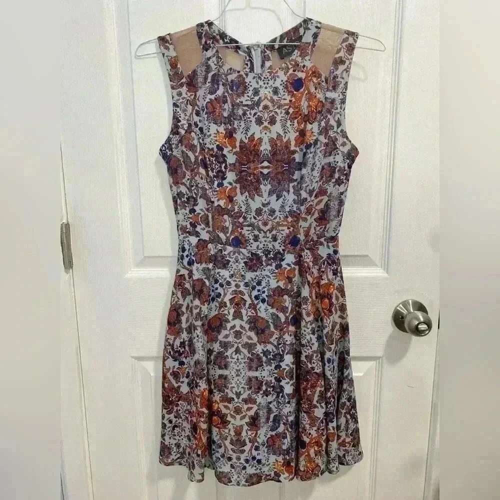 ASTR Women’s Blue Floral Fit & Flare Dress Size Small Mesh Back Cutout Sleeveles